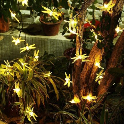 Solar String Lights Outdoor Solar Garden Lights 50 LED Dragonfly Lights Indoor Outdoor Decorative Garden Yard Decoration Waterproof Dragonfly String Lights Warm White - Image 3